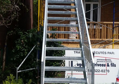 Fabricant escalier exterieur - 1171 ave Bourlamaque | Métal Gilles Allard inc.