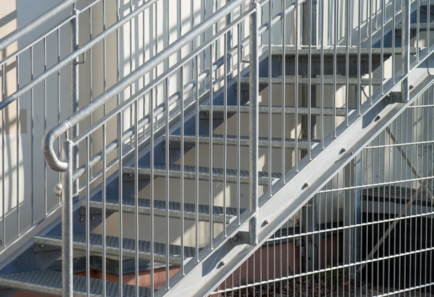 escalier exterieur metal quebec