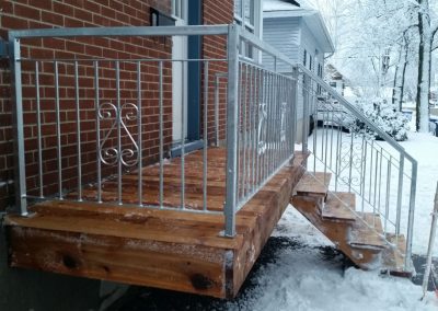 installation de rampe sur balcon et escalier Québec - Metal Gilles Allard Inc.