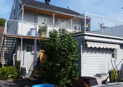 installation de rampe en acier sur balcon et escalier à Québec - Metal Gilles Allard Inc.