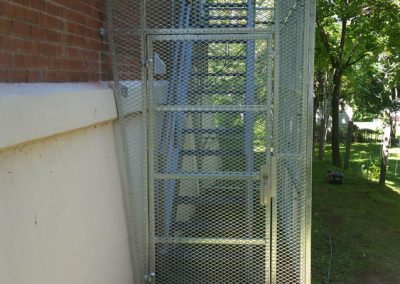 pose de grillage de protection d'escalier en acier Québec | Metal Gilles Allard Inc. Québec