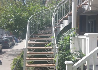 Fabricant escalier métallique extérieur à Québec - Métal Gilles Allard