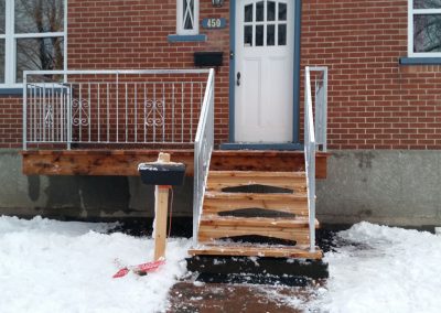installation de rampe sur balcon et escalier à Québec - Metal Gilles Allard Inc.