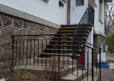 escalier avec rampe de côté Québec |Metal Gilles Allard Inc.
