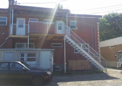 escalier extérieur sur mensure droit en acier Québec | Metal Gilles Allard Inc. Québec