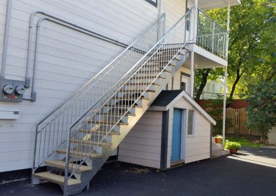 escalier droit sur la rue Morand | Metal Gille Allard